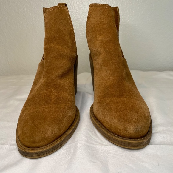 Steven Madden Sharini Suede Cut Out Boot Women's  Size 9.5--0106 - Picture 9 of 9